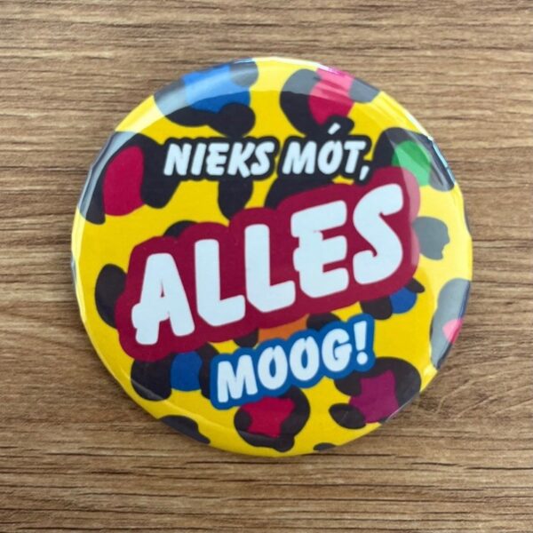 Button Nieks mot alles moog